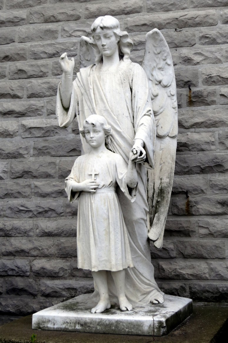 Holy_Angels_Catholic_Church_(Sandusky,_Ohio)_-_Guardian_Angel_statue